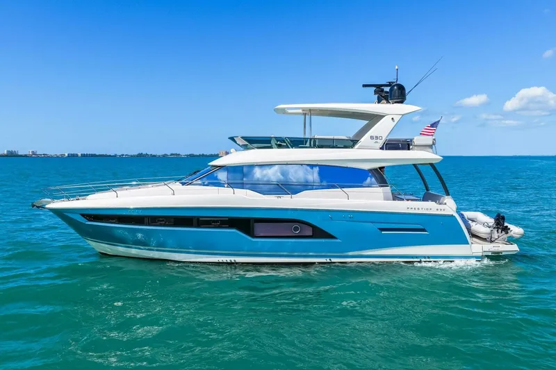 Slide: The Image of 2019 Prestige 630 Flybridge -Profile - 6193427