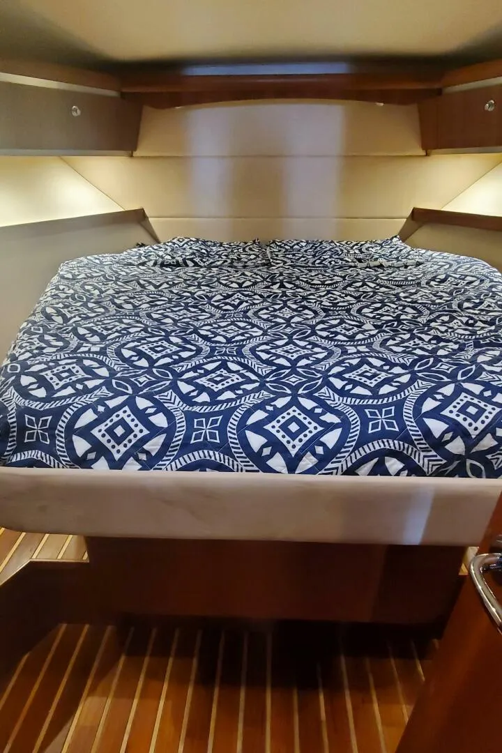 Slide: The Image of Tiara 4200 Open 2006 - 5903509