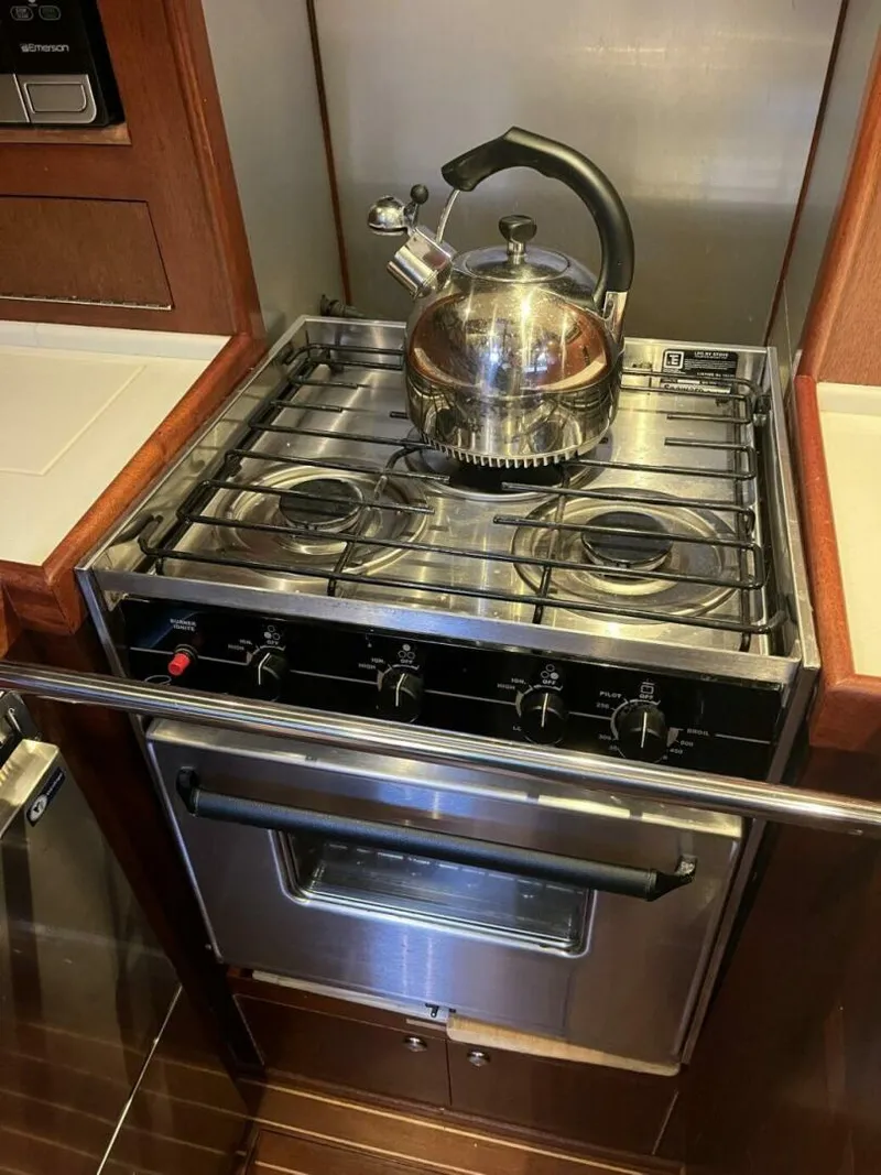 Slide: The Image of Amel Mango 1979 - 5903878