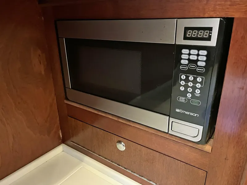 Slide: The Image of Amel Mango 1979 - 5903860