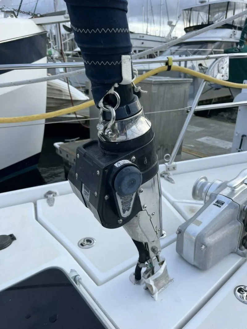 Slide: The Image of Amel Mango 1979 - 5903841