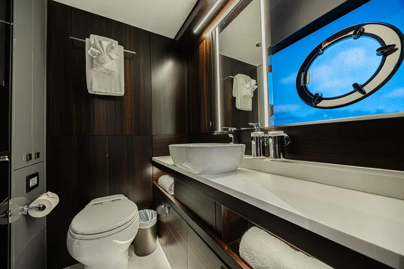 Slide: The Image of Sunseeker 88 2025 - 5903893