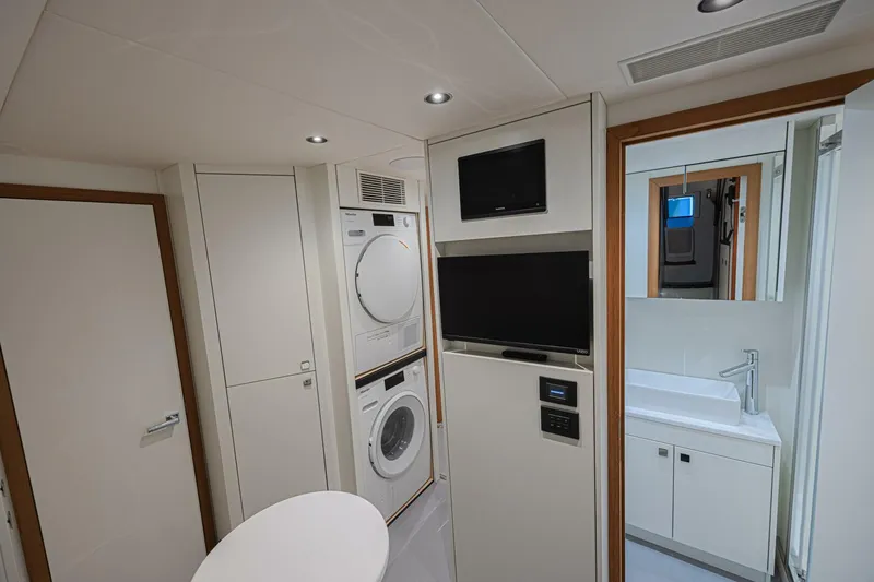 Slide: The Image of Sunseeker 88 2025 - 5903899