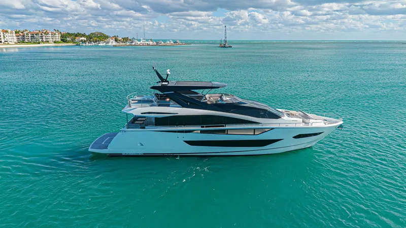 Slide: The Image of Sunseeker 88 2025 - 5904093