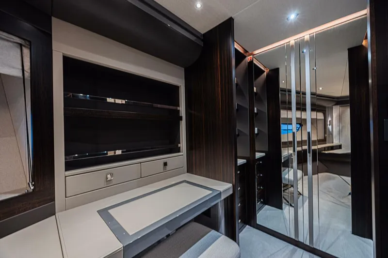 Slide: The Image of Sunseeker 88 2025 - 5903959