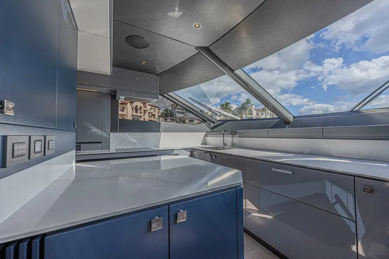 Slide: The Image of Sunseeker 88 2025 - 5903981