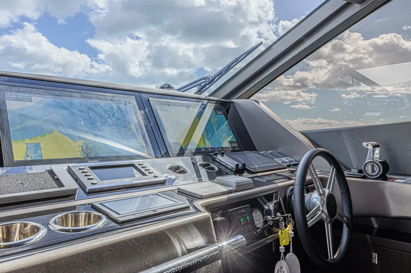 Slide: The Image of Sunseeker 88 2025 - 5904001