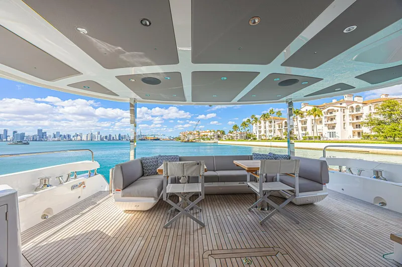 Slide: The Image of Sunseeker 88 2025 - 5904010