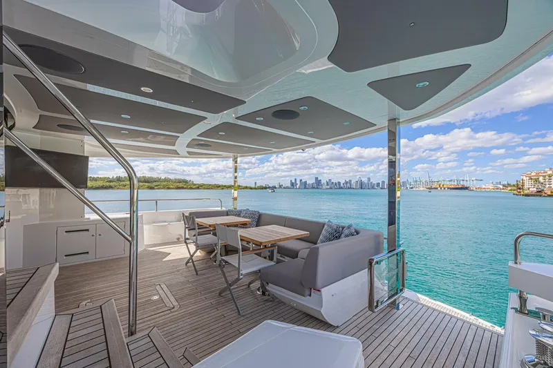 Slide: The Image of Sunseeker 88 2025 - 5904014