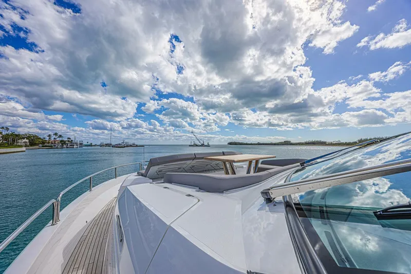 Slide: The Image of Sunseeker 88 2025 - 5904036