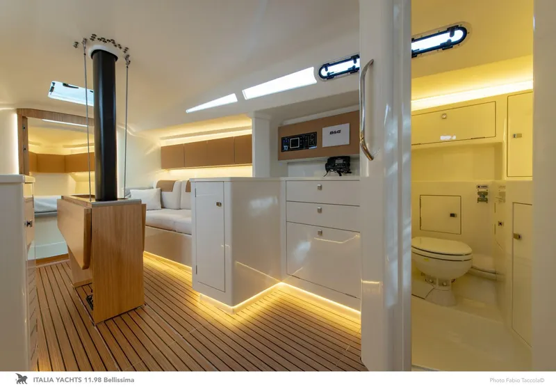 Slide: The Image of Italia Yachts 11.98 2026 - 5908452