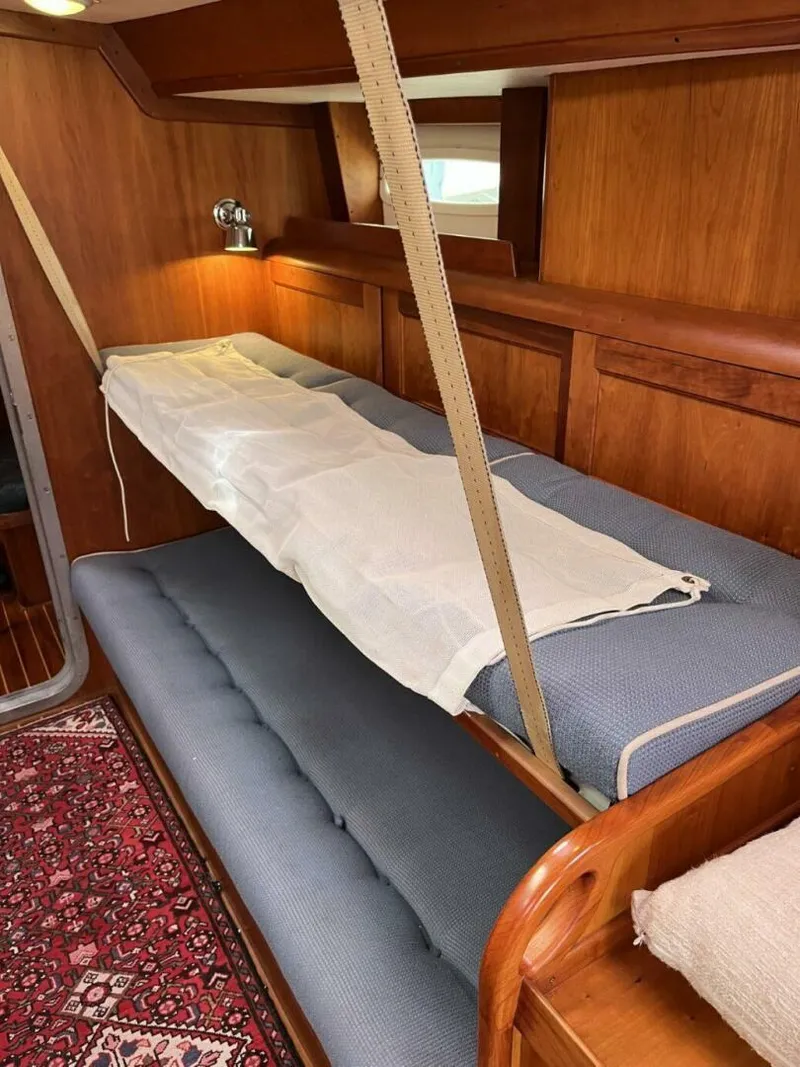 Slide: The Image of Able Apogee 50 1995 - 5904372