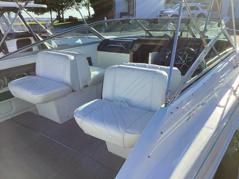 Slide: The Image of Sea Ray 300 Weekender 1992 - 5904563