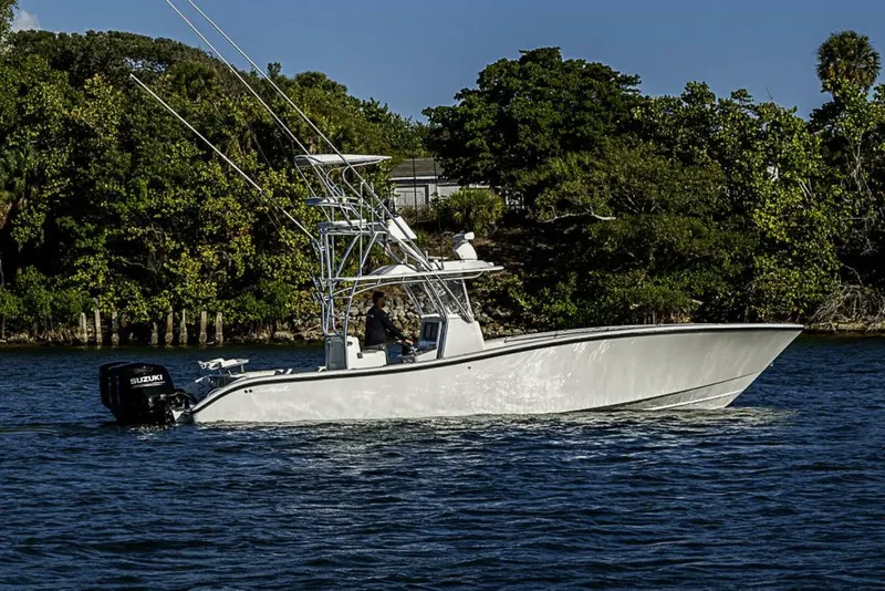 Slide: The Image of Yellowfin 36 2002 - 5904649