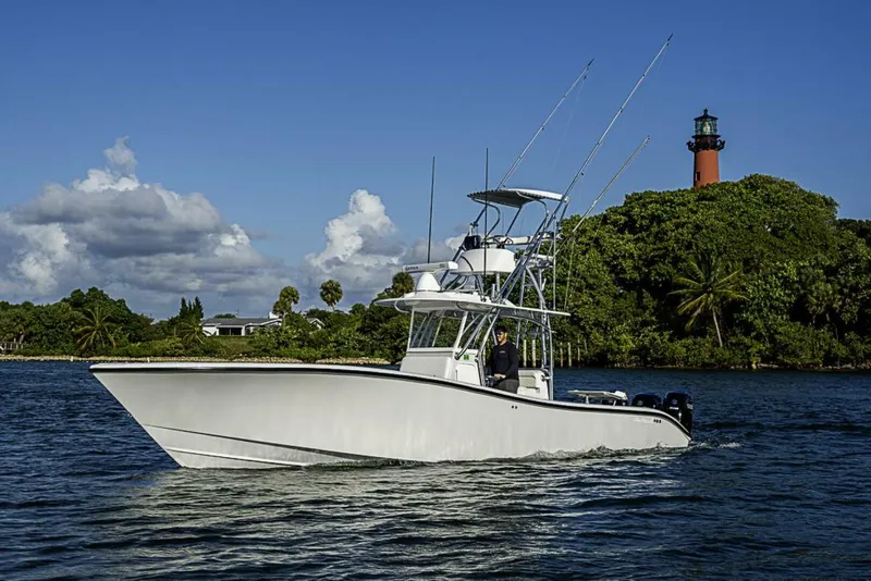 Slide: The Image of Yellowfin 36 2002 - 5904652