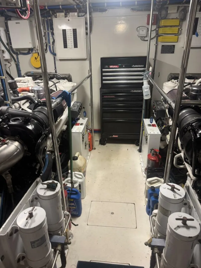 Slide: The Image of Hatteras 75 Sport Deck 2000 - 5939399