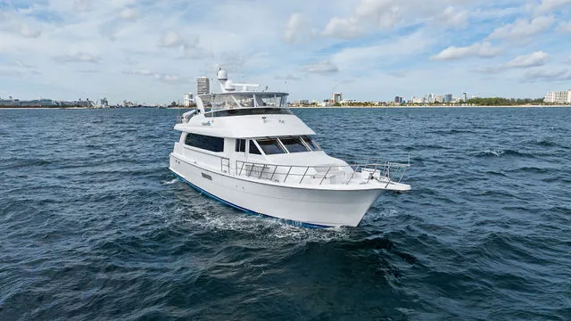 Slide: The Image of Hatteras 75 Sport Deck 2000 - 26