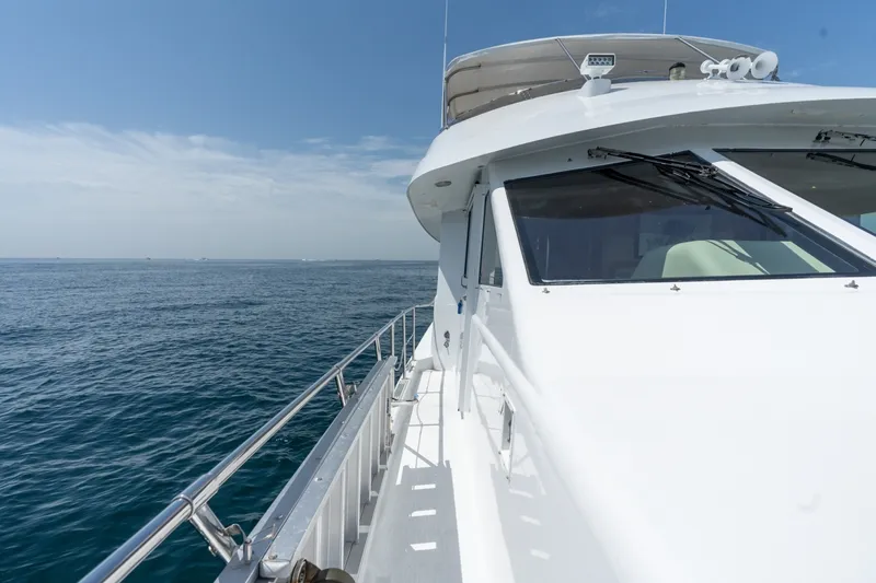Slide: The Image of Hatteras 75 Sport Deck 2000 - 6886747