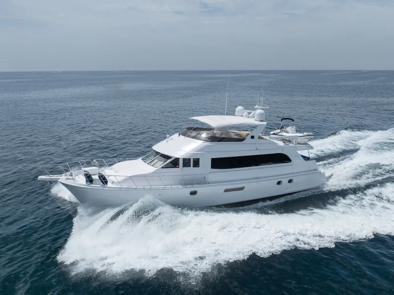 Slide: The Image of Hatteras 75 Sport Deck 2000 - 6886737