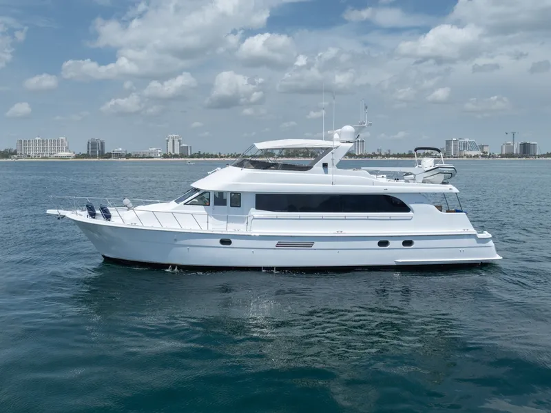 Slide: The Image of Hatteras 75 Sport Deck 2000 - 6886732