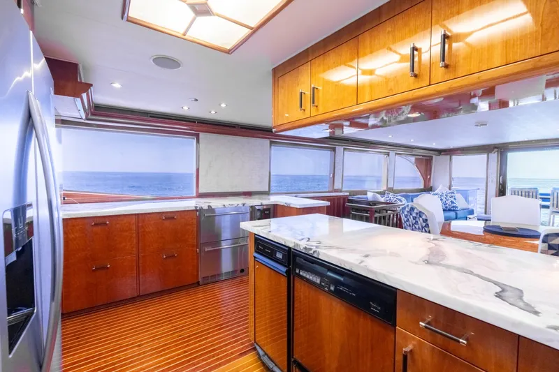 Slide: The Image of Hatteras 75 Sport Deck 2000 - 6886768