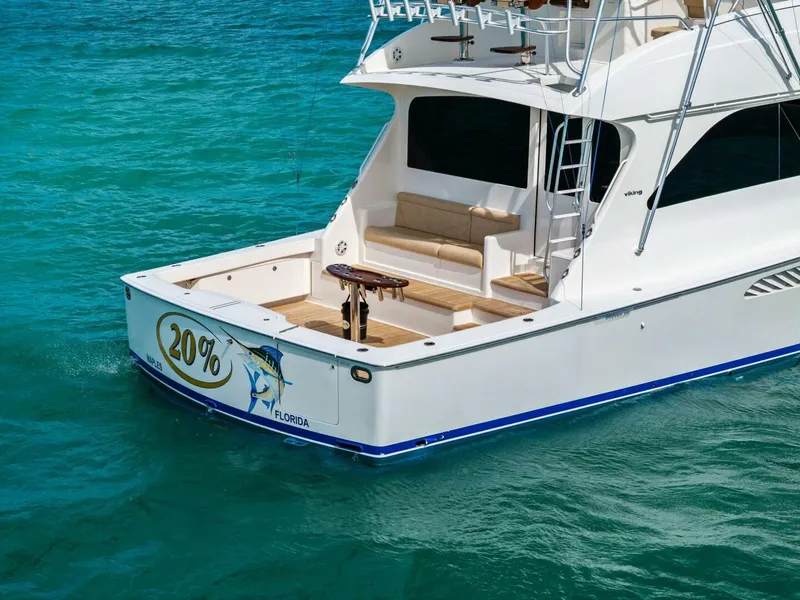 Slide: The Image of 2008 Viking 64 Convertible 20% - 5979736