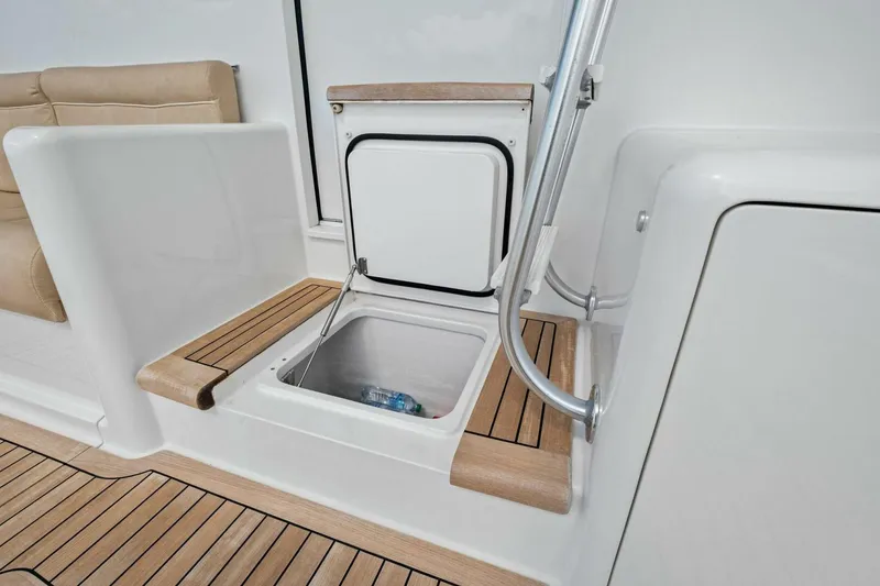 Slide: The Image of Viking 64 Convertible 2008 - 5979125