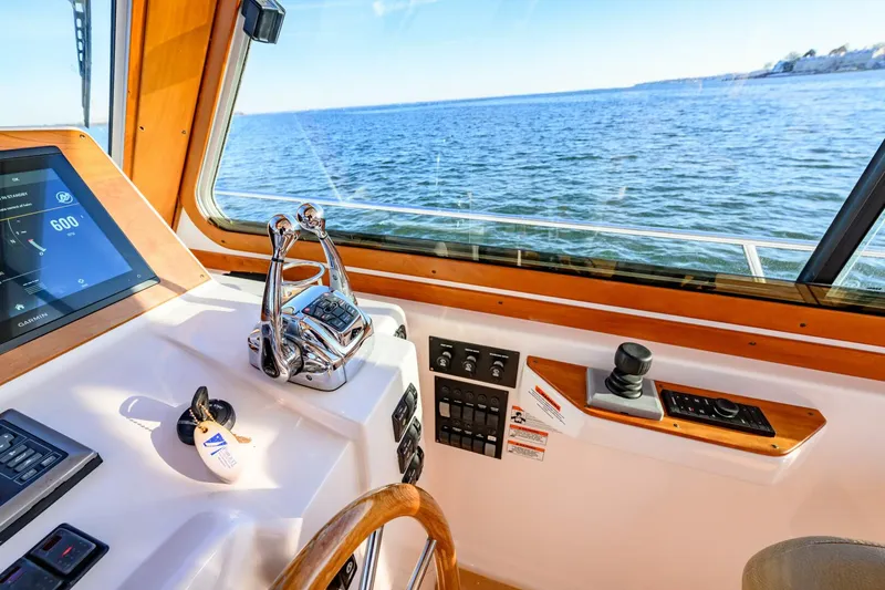 Slide: The Image of Sabre 42 Hard Top Express 2009 - 5905349