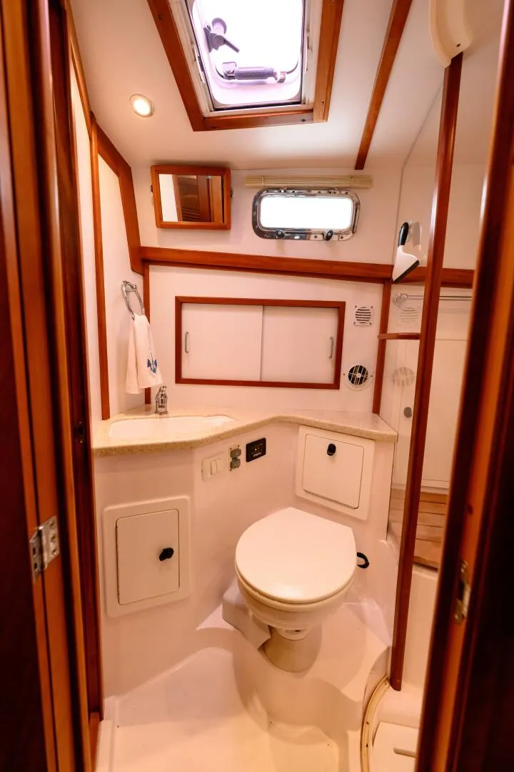 Slide: The Image of Sabre 42 Hard Top Express 2009 - 5905360