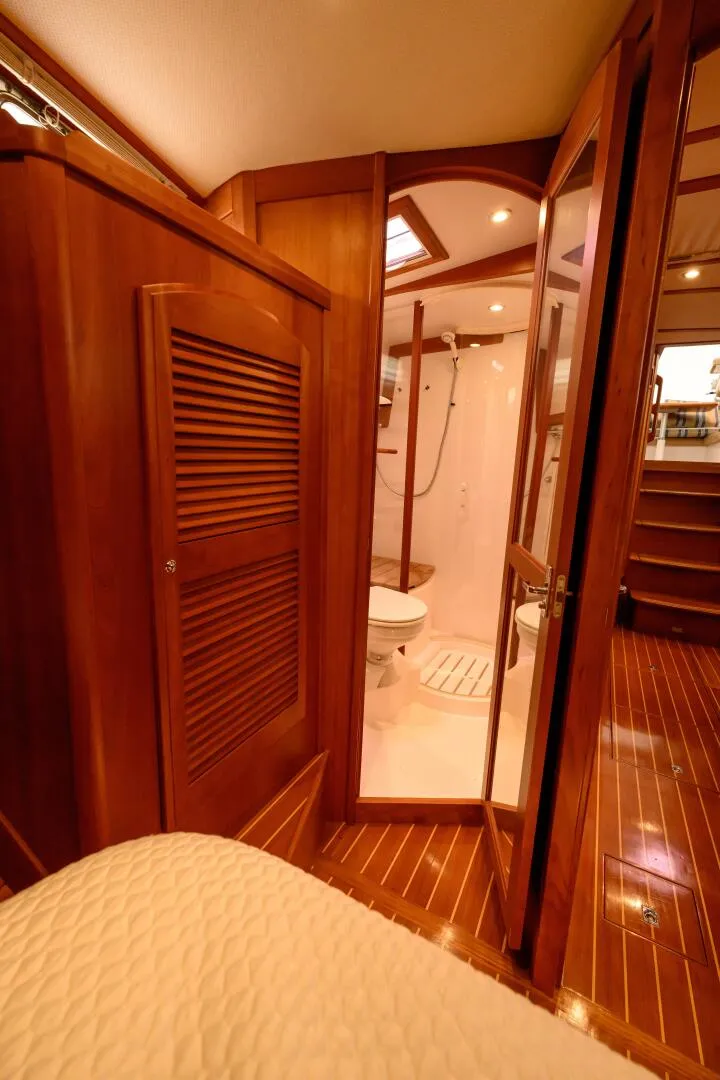 Slide: The Image of Sabre 42 Hard Top Express 2009 - 5905362