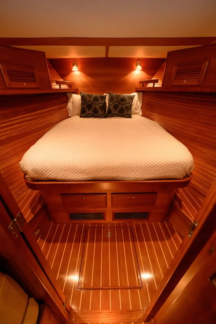 Slide: The Image of Sabre 42 Hard Top Express 2009 - 5905365