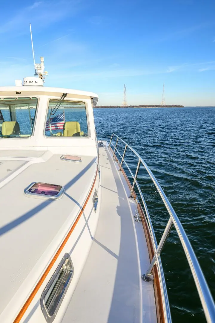 Slide: The Image of Sabre 42 Hard Top Express 2009 - 5905369