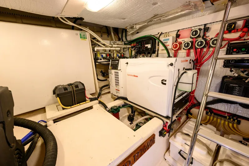 Slide: The Image of Sabre 42 Hard Top Express 2009 - 5905370