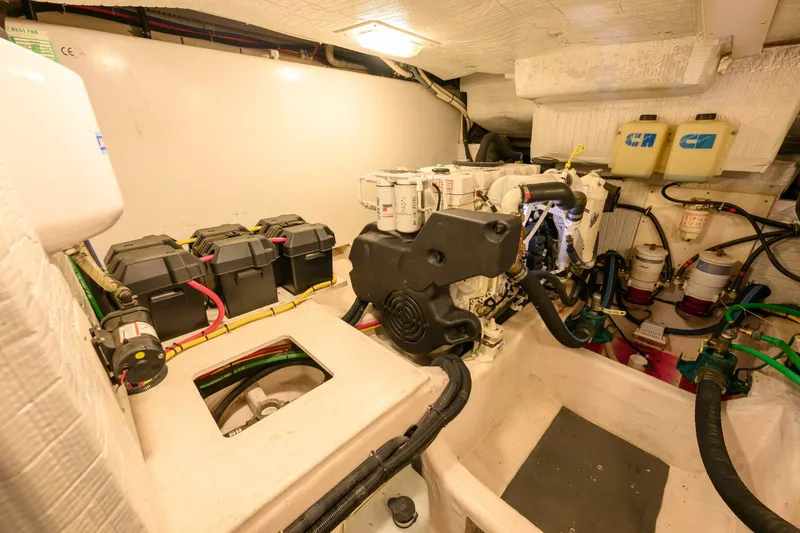 Slide: The Image of Sabre 42 Hard Top Express 2009 - 5905373