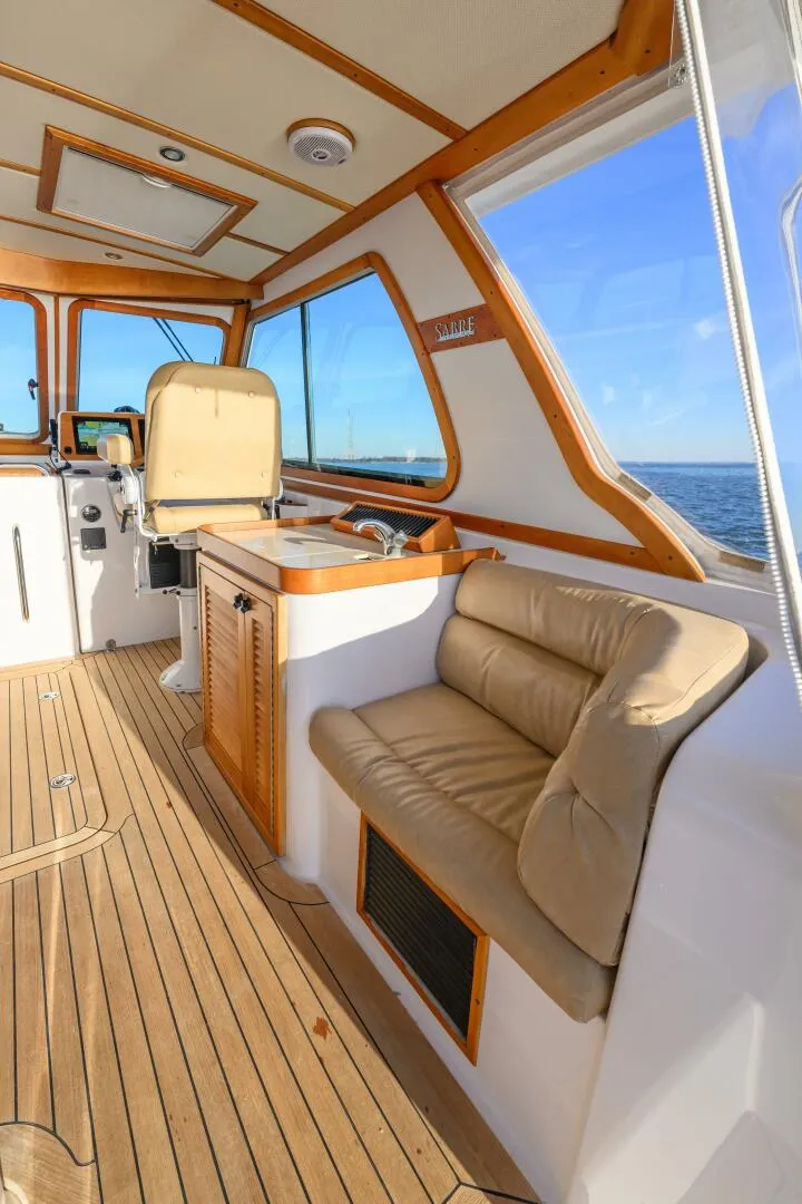 Slide: The Image of Sabre 42 Hard Top Express 2009 - 5905344