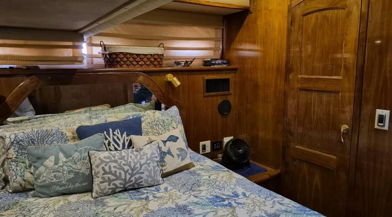 Slide: The Image of Navigator Californian Veneti 2003 - 5911637