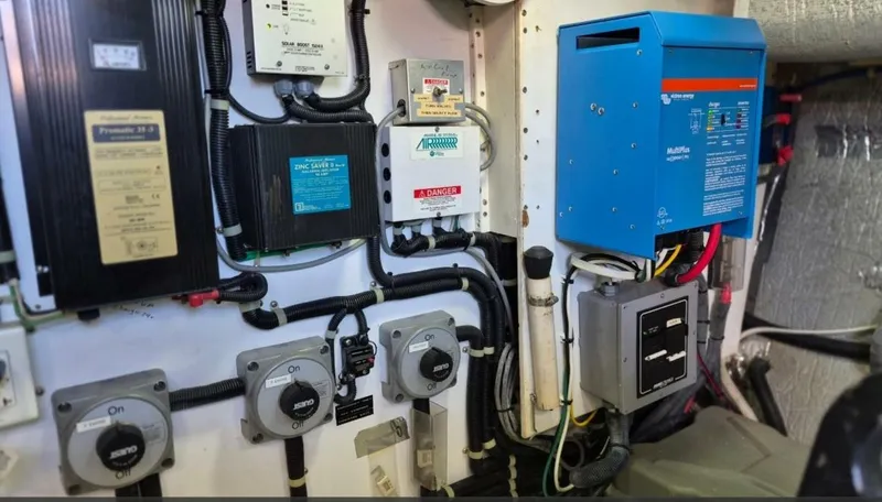 Slide: The Image of Navigator Californian Veneti 2003 - 5911644