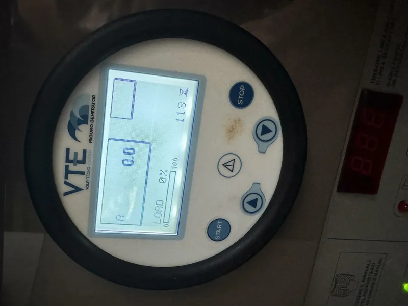 Slide: The Image of Cranchi M 44 HT 2022 - 5905790