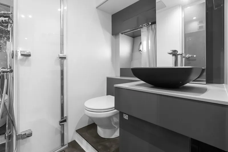 Slide: The Image of Cranchi M 44 HT 2022 - 5905800