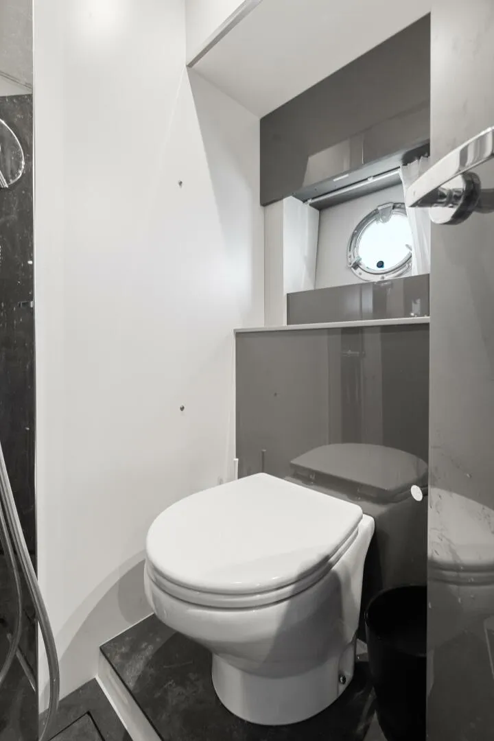 Slide: The Image of Cranchi M 44 HT 2022 - 5905801