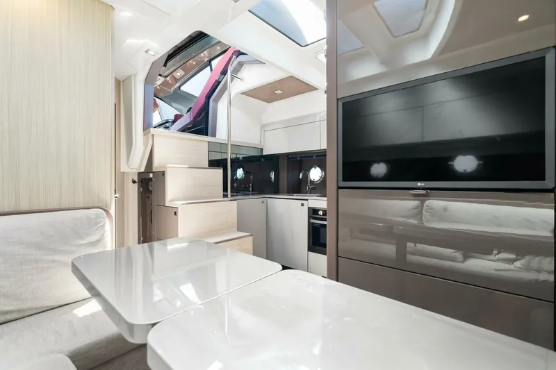 Slide: The Image of Cranchi M 44 HT 2022 - 5905803