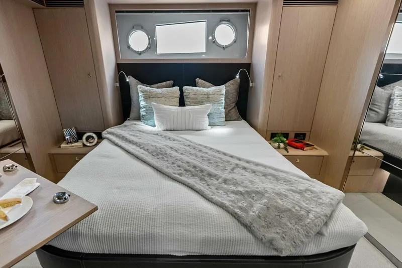 Slide: The Image of Riva 63 Virtus 2015 - 5943021