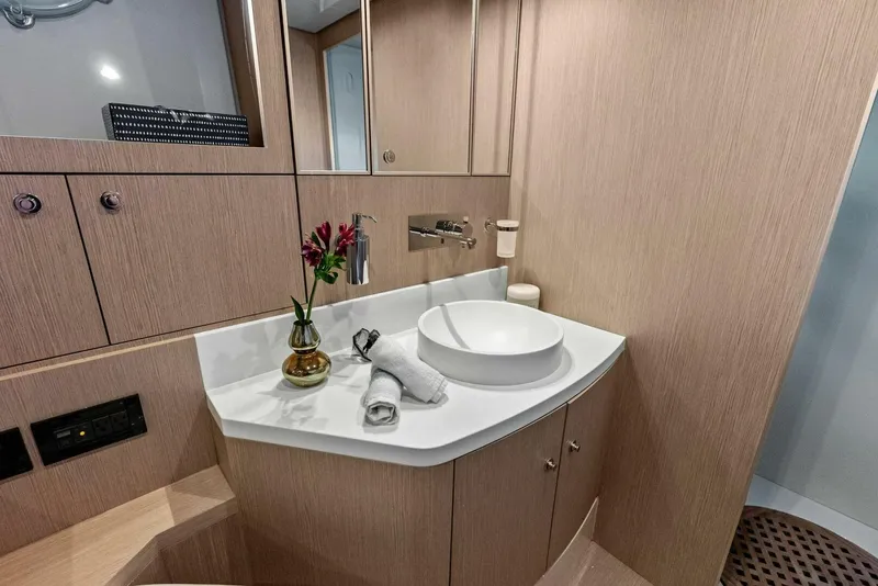 Slide: The Image of Riva 63 Virtus 2015 - 5943030