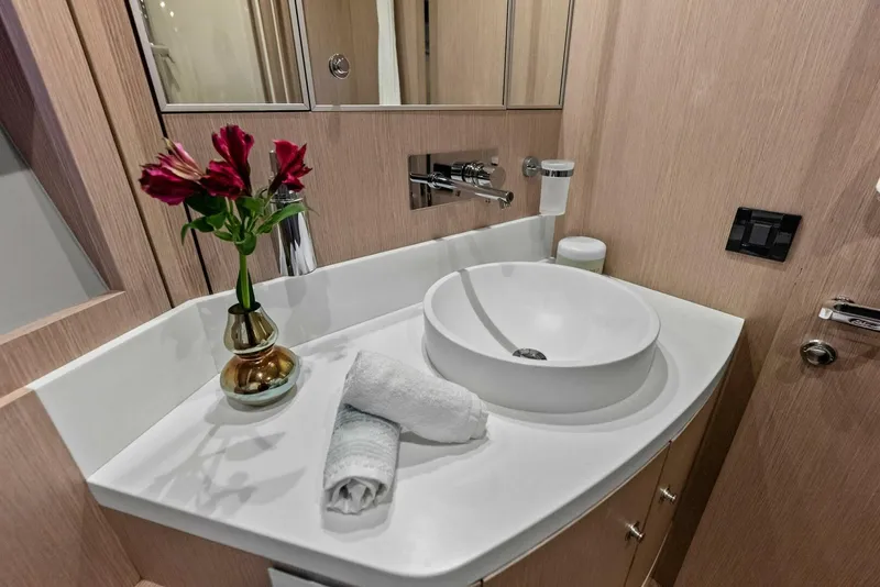 Slide: The Image of Riva 63 Virtus 2015 - 5943031