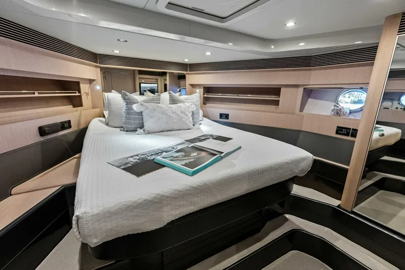 Slide: The Image of Riva 63 Virtus 2015 - 5943035