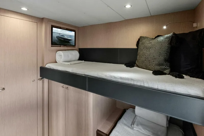 Slide: The Image of Riva 63 Virtus 2015 - 5943042