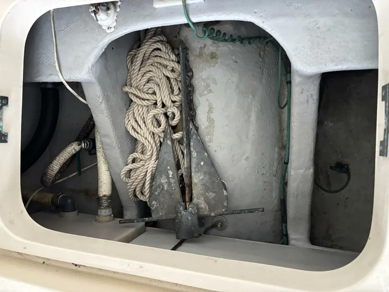 Slide: The Image of Mainship Pilot 30 Rum Runner II 2004 - 5960326