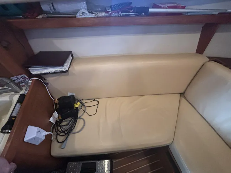 Slide: The Image of Mainship Pilot 30 Rum Runner II 2004 - 5960350