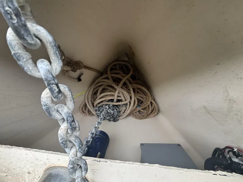 Slide: The Image of Mainship Pilot 30 Rum Runner II 2004 - 5960375