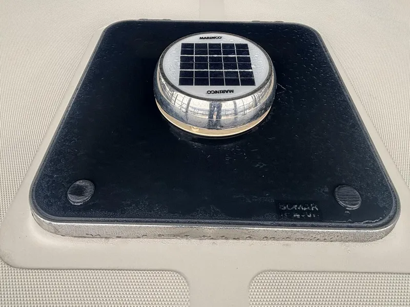 Slide: The Image of Mainship Pilot 30 Rum Runner II 2004 - 5960382